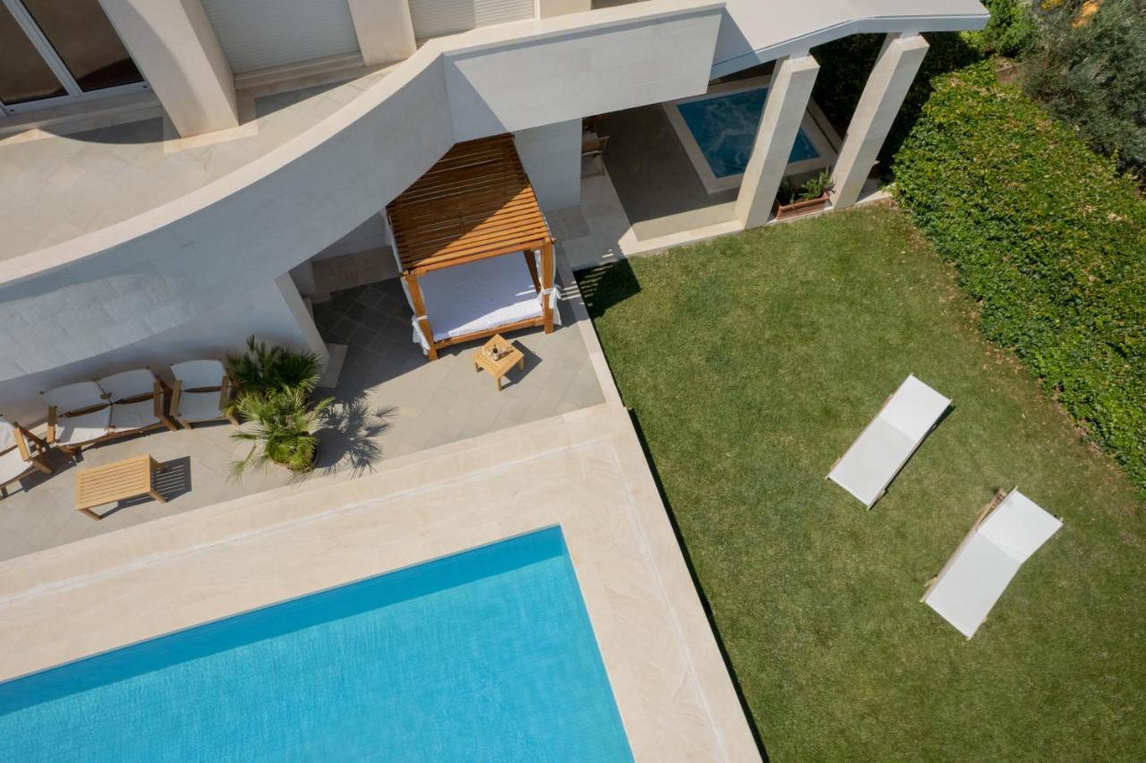 The Whitestone Split Exterior foto
